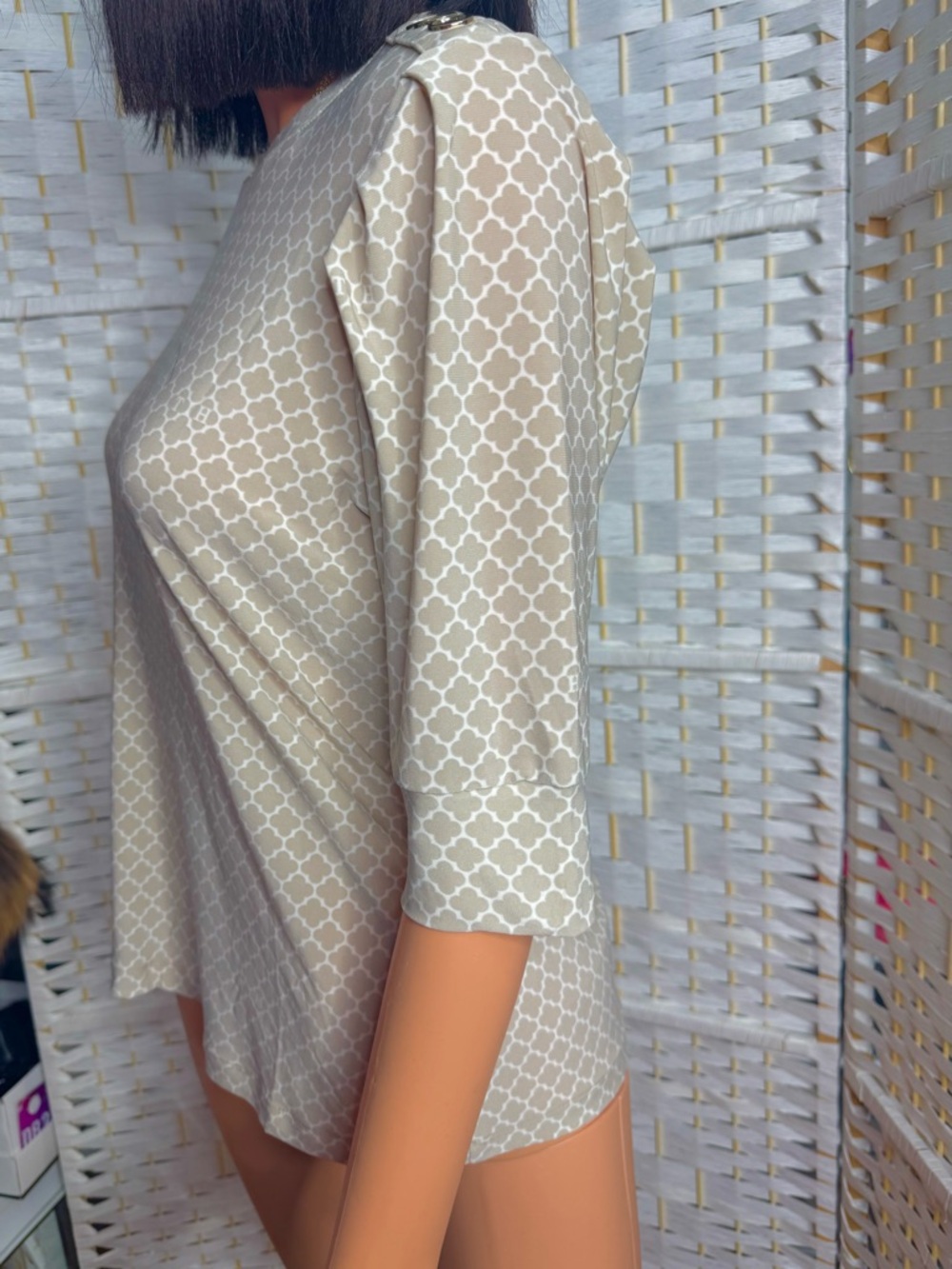 Tommy Hilfiger Patterned Short Sleeve Blouse Work Event Spring Summer - Picture 2 of 5